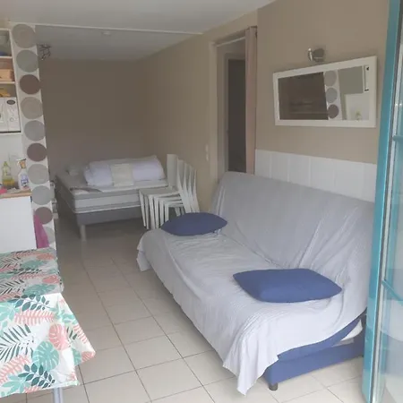 Διαμέρισμα A 200m De La Sainte Cecile *